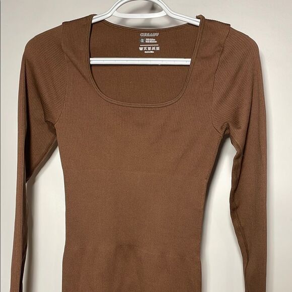Brown Long Sleeve Bodysuit - Picture 2 of 7